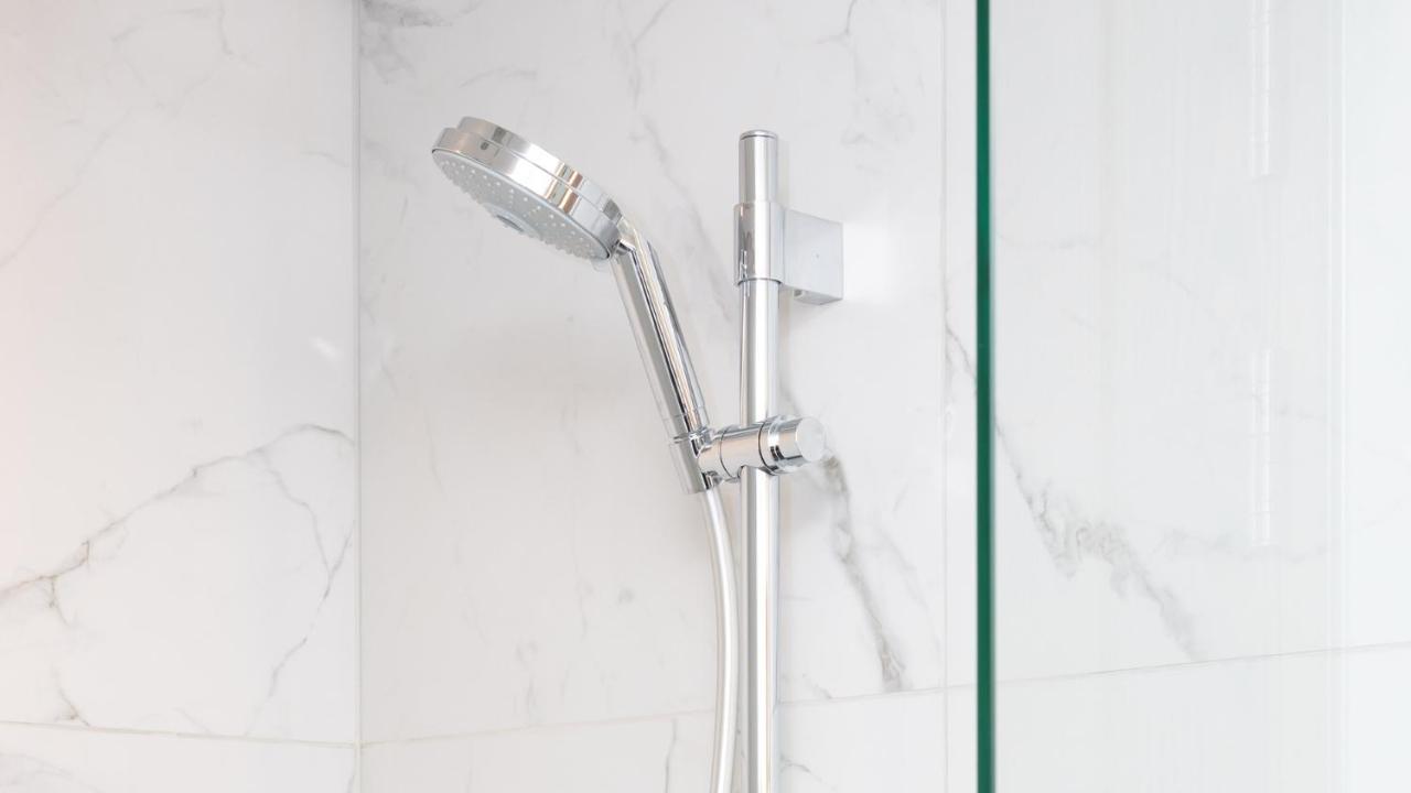 Horizon By Skycity Auckland Exterior photo A shower head