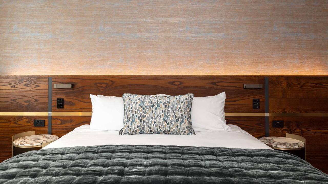 Horizon By Skycity Auckland Exterior photo A bedroom at The Mitre
